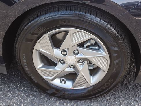 Certified 2025 Hyundai Sonata SE image 12