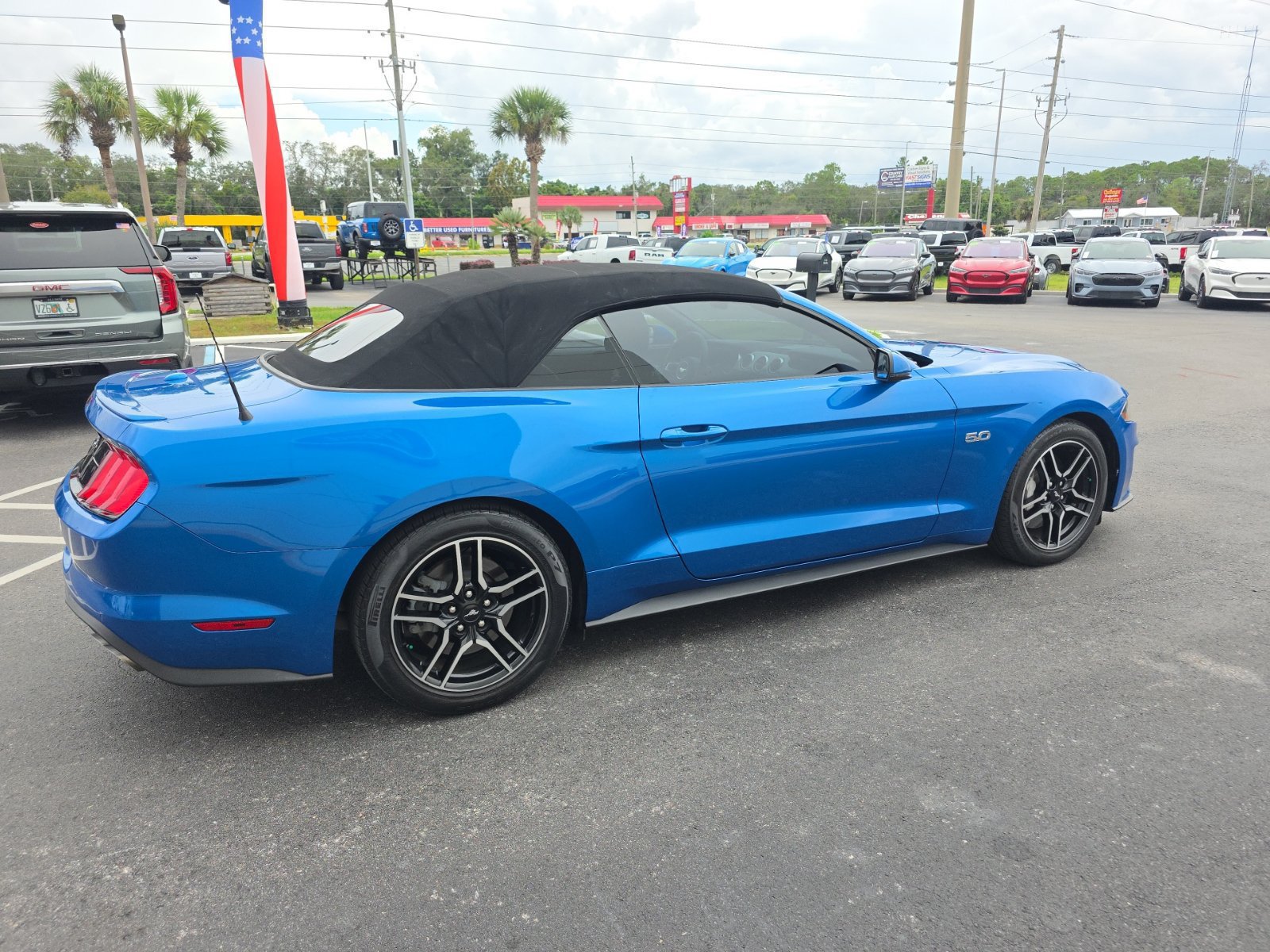 Used 2019 Ford Mustang GT Premium w/ Equipment Group 401A RWD image 5