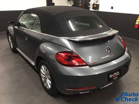 Used 2019 Volkswagen Beetle 2.0T S image 18