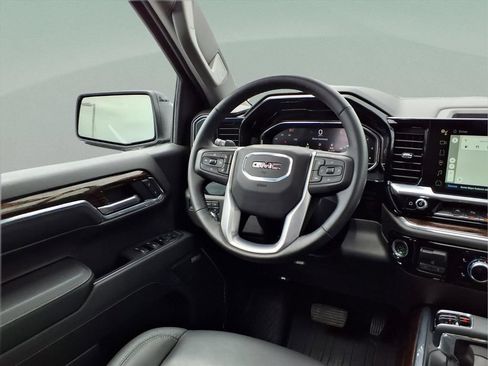 Used 2024 GMC Sierra 1500 Elevation w/ Elevation Premium Package AWD/4WD image 24
