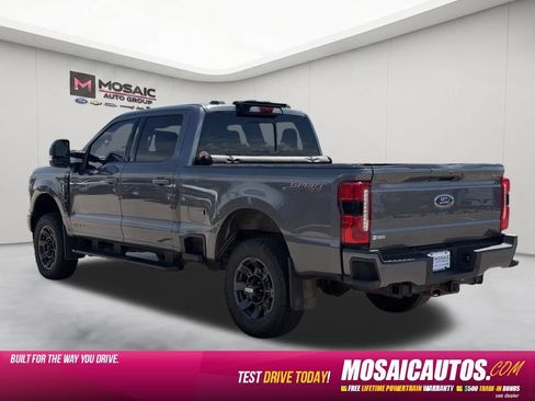 Used 2023 Ford F250 Lariat w/ Sport Appearance Package AWD/4WD image 5