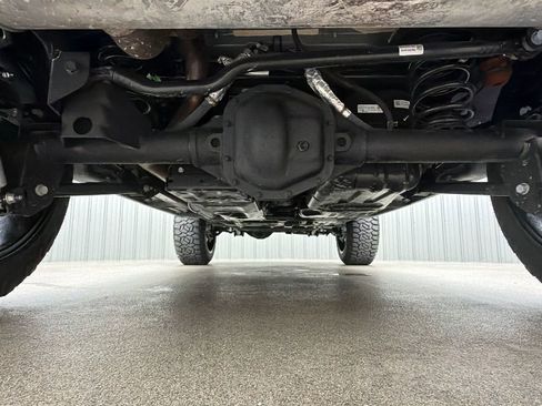 Used 2025 Jeep Wrangler Unlimited Sahara image 11