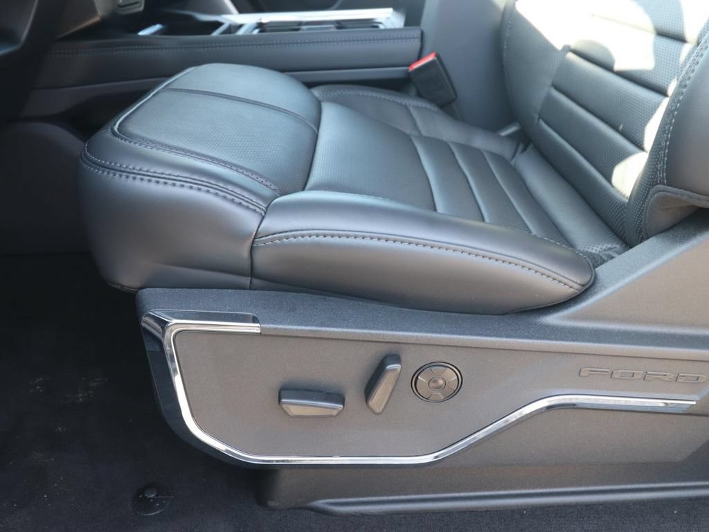 New 2026 Ford F250 Platinum AWD/4WD image 18