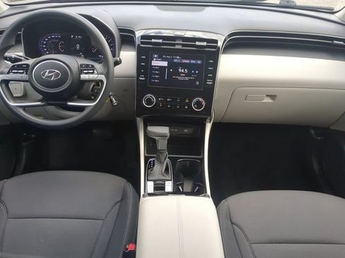 Used 2024 Hyundai Tucson SE FWD image 14