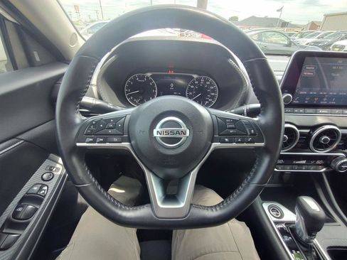 Used 2021 Nissan Sentra SV FWD image 17