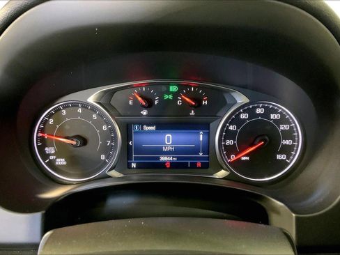 Used 2024 GMC Terrain SLE image 19