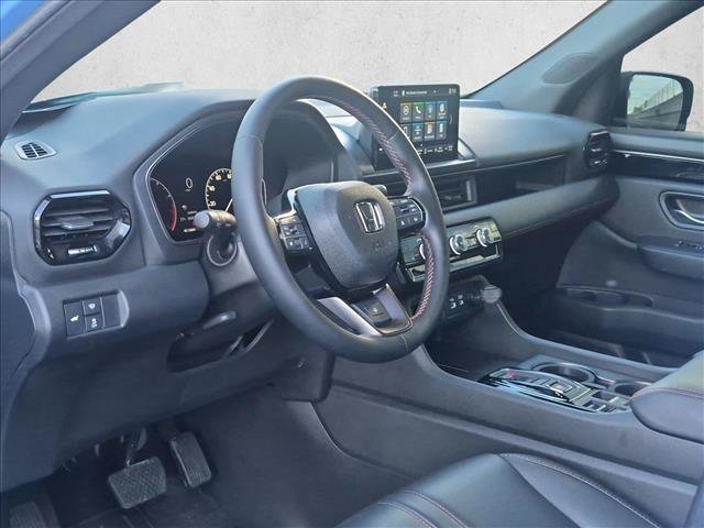 Used 2025 Honda Pilot TrailSport image 10