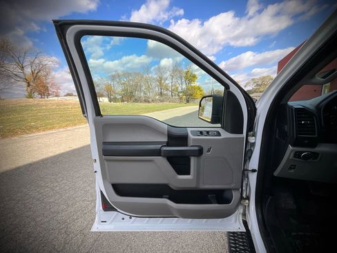 Used 2017 Ford F150 XL w/ XL Power Equipment Group image 19