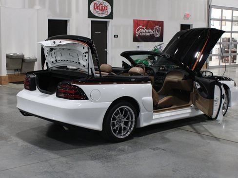 Used 1995 Ford Mustang GT RWD image 32