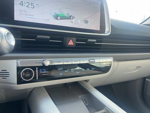 Used 2023 Hyundai Ioniq 6 SEL image 16