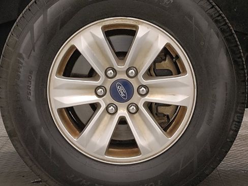 Used 2016 Ford F150 XLT image 31