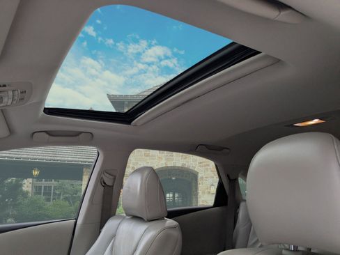 Used 2012 Lexus RX 350 FWD w/ Premium Pkg image 9