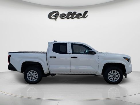 Certified 2025 Toyota Tacoma SR RWD image 4