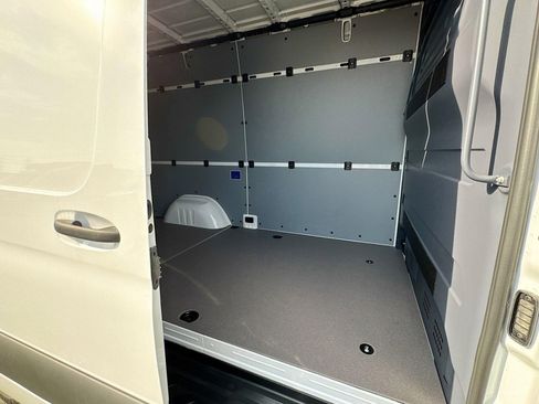 New 2025 Mercedes-Benz Sprinter 2500 image 22