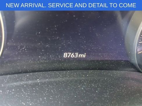 Certified 2023 Buick Envision Essence FWD image 2