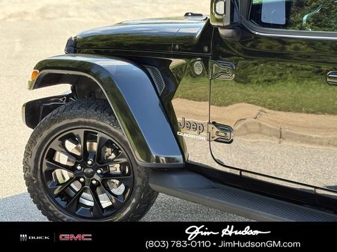 Used 2022 Jeep Gladiator Overland AWD/4WD image 9
