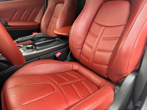 Used 2017 Nissan GT-R Premium w/ Premium Interior Package image 32