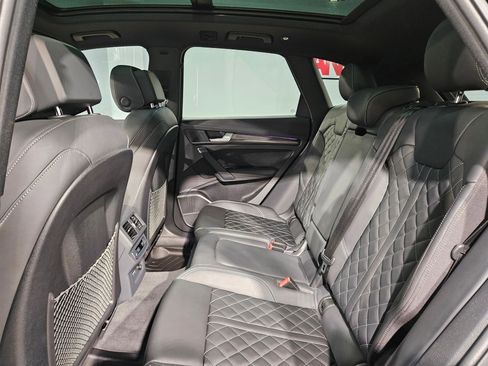 Certified 2024 Audi SQ5 Prestige AWD/4WD image 36
