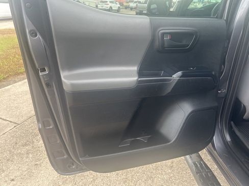 Used 2021 Toyota Tacoma SR image 13