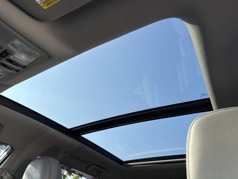 Used 2018 Toyota Highlander Limited Platinum AWD/4WD image 20