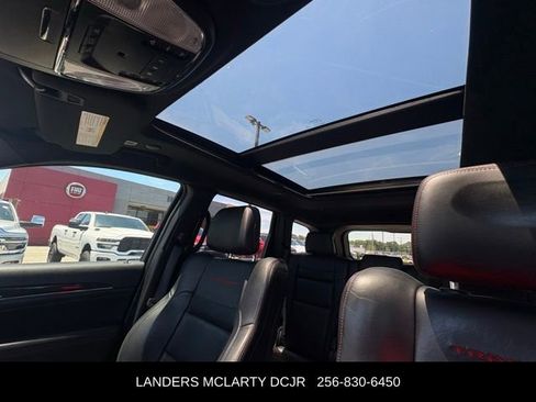 Used 2020 Jeep Grand Cherokee Trailhawk w/ Trailhawk Luxury Group AWD/4WD image 27