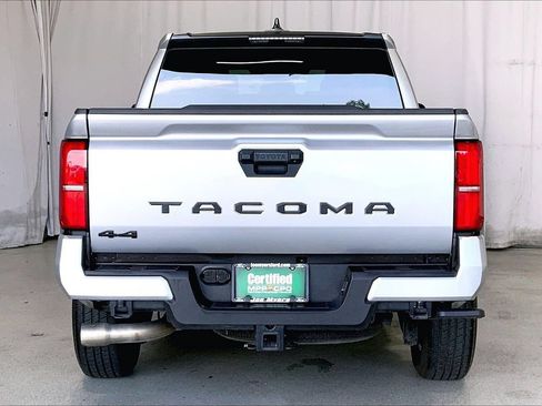 Used 2025 Toyota Tacoma SR5 AWD/4WD image 3