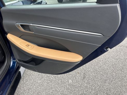 Used 2020 Hyundai Sonata Limited image 16