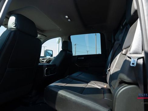 Used 2021 GMC Sierra 2500 Denali w/ Denali Black Diamond Edition AWD/4WD image 7