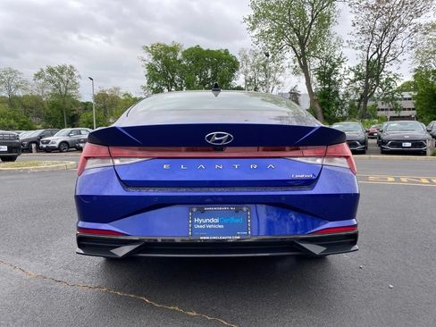 Certified 2023 Hyundai Elantra Limited FWD image 5