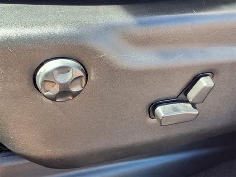 Used 2023 Dodge Durango GT image 20