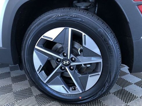 Used 2025 Hyundai Tucson SEL FWD image 16