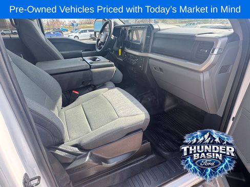Used 2024 Ford F250 XLT w/ FX4 Off-Road Package AWD/4WD image 28