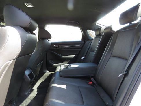 Used 2019 Honda Accord Sport image 19