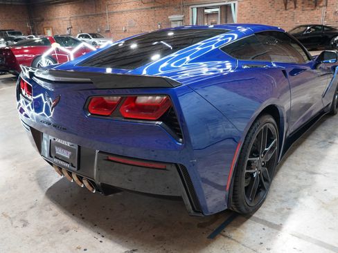 Used 2016 Chevrolet Corvette Stingray Coupe w/ Carbon Flash Badge Package image 16