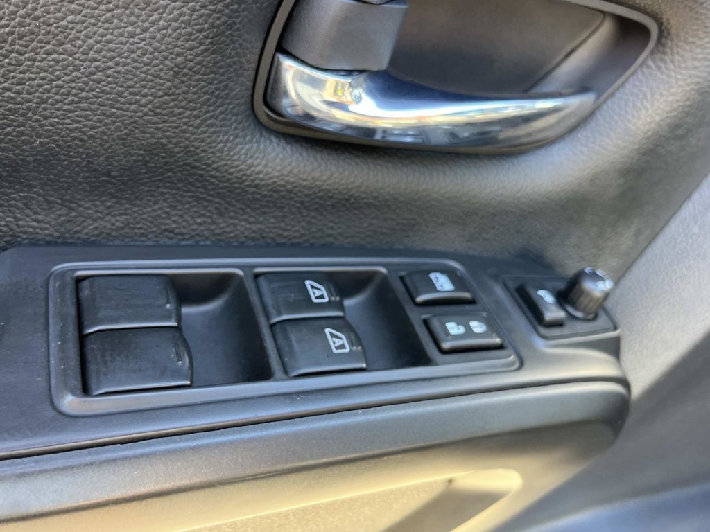 Used 2021 Nissan Titan PRO-4X w/ Pro-4x Convenience Package AWD/4WD image 32