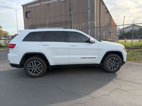 Used 2020 Jeep Grand Cherokee Limited image 8