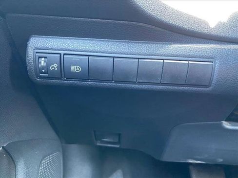 Used 2023 Toyota Corolla LE FWD image 17