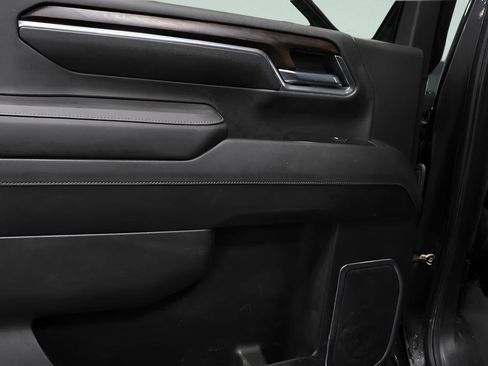 Used 2024 GMC Sierra 2500 SLT w/ SLT Convenience Package image 23