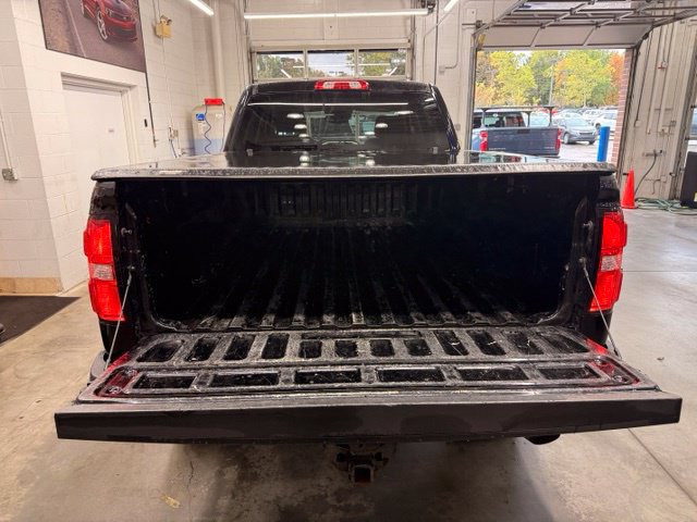 Used 2017 GMC Sierra 2500 SLT w/ Driver Alert Package AWD/4WD image 22
