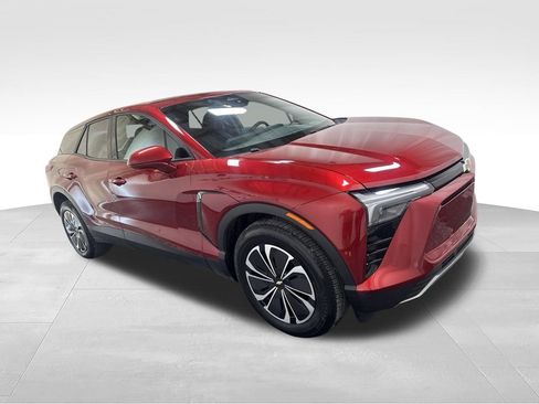 Used 2025 Chevrolet Blazer EV LT AWD/4WD image 3