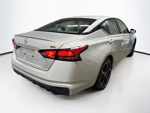 Certified 2023 Nissan Altima 2.5 SR image 5