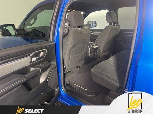 Used 2022 RAM 1500 Big Horn AWD/4WD image 10