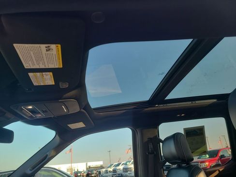 Used 2021 Ford F150 Lariat w/ Equipment Group 502A High image 27