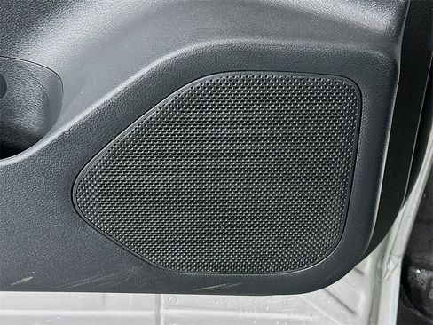 Used 2023 Nissan Rogue SV image 18