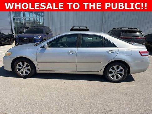 Used 2011 Toyota Camry LE w/ LE Extra-Value Pkg image 8