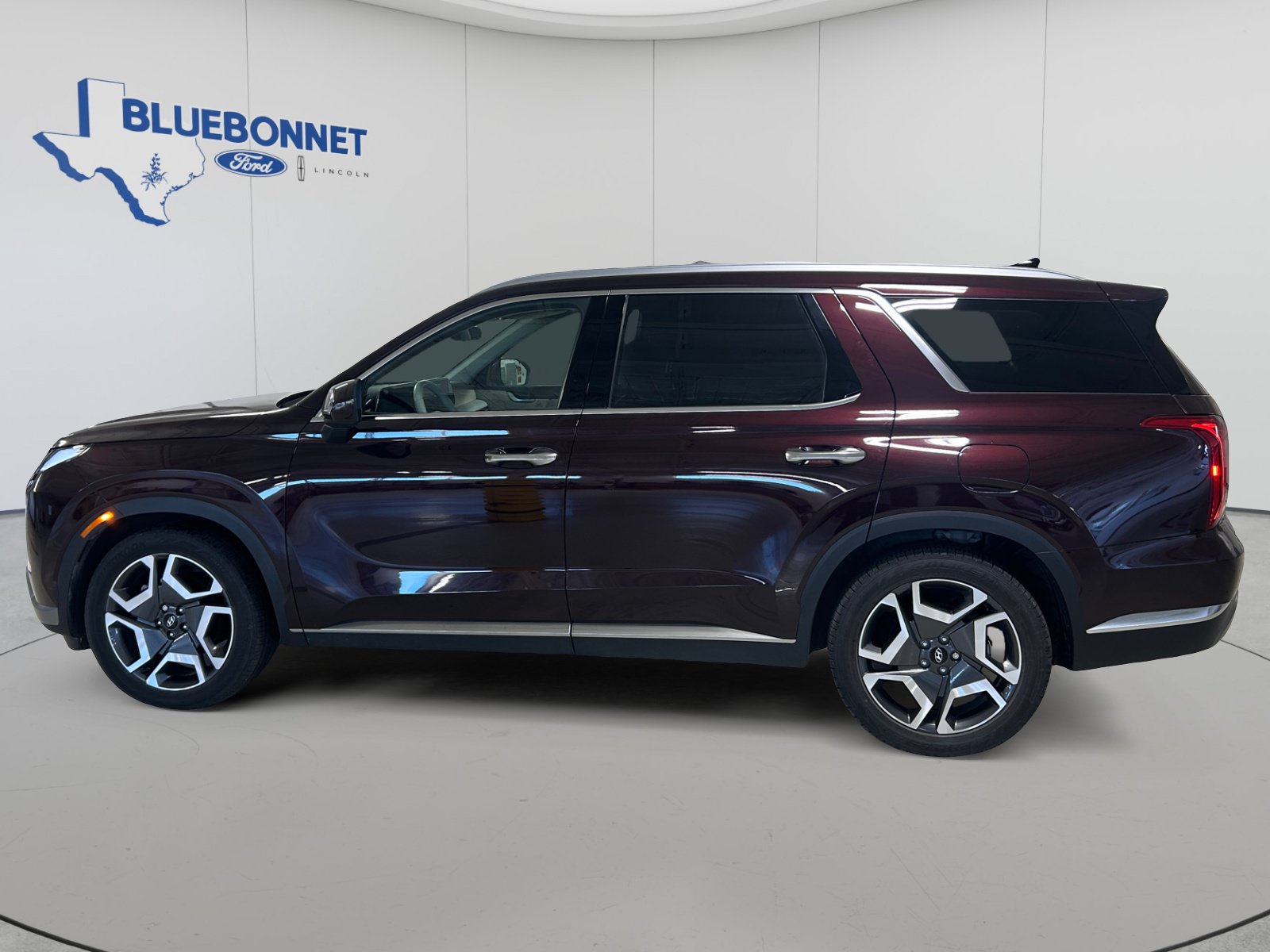 Used 2023 Hyundai Palisade Limited FWD image 6