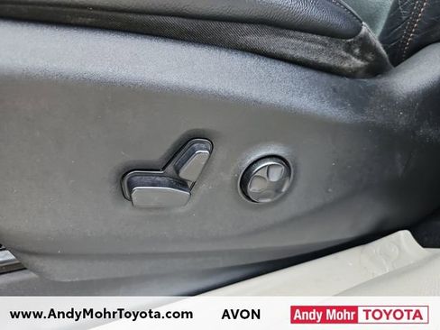 Used 2018 Chrysler Pacifica Touring-L Plus image 12