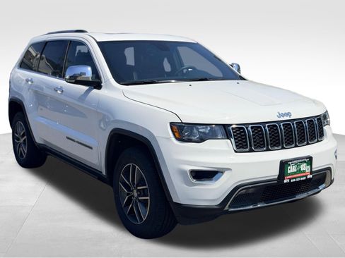 Used 2017 Jeep Grand Cherokee Limited AWD/4WD image 3