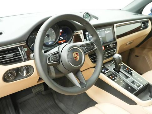 New 2026 Porsche Macan S image 4