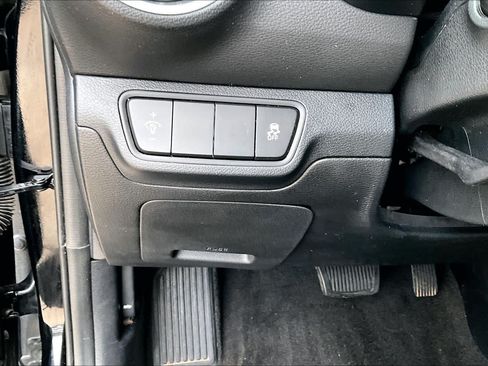 Used 2024 Kia Forte LXS FWD image 29